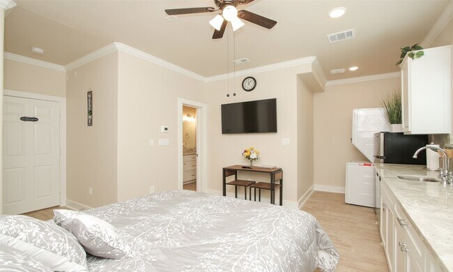 Foto del edificio - 3533 Mt Pleasant St