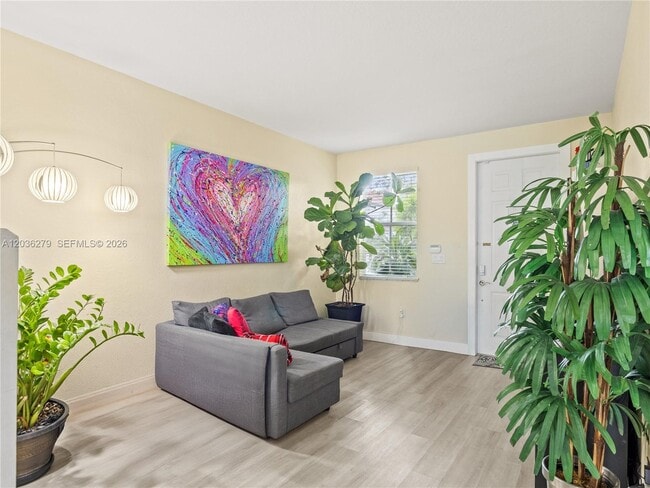 Foto del edificio - 8128 NW 108th Ct