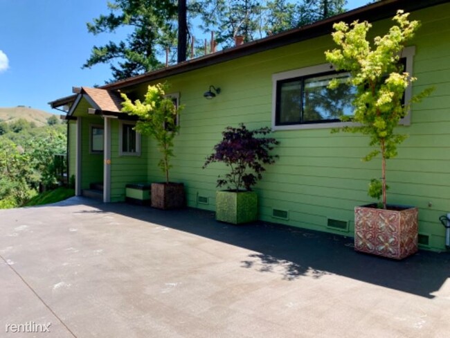 Building Photo - 2 br, 2 bath House - 49 Conifer Way