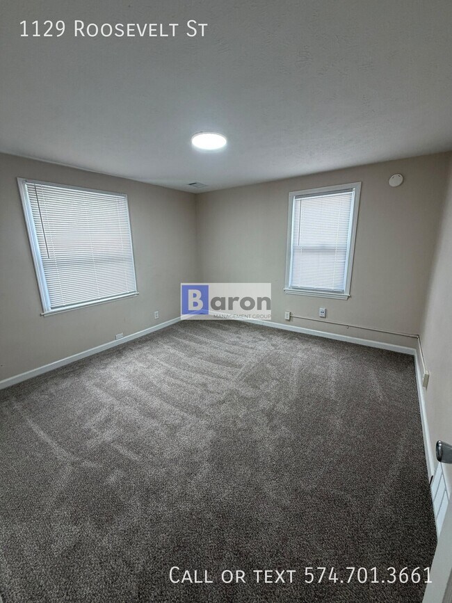 Foto del edificio - 1129 Roosevelt St