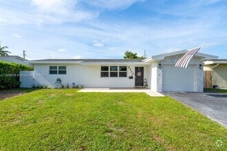 Building Photo - 8440 NW 11th Ct