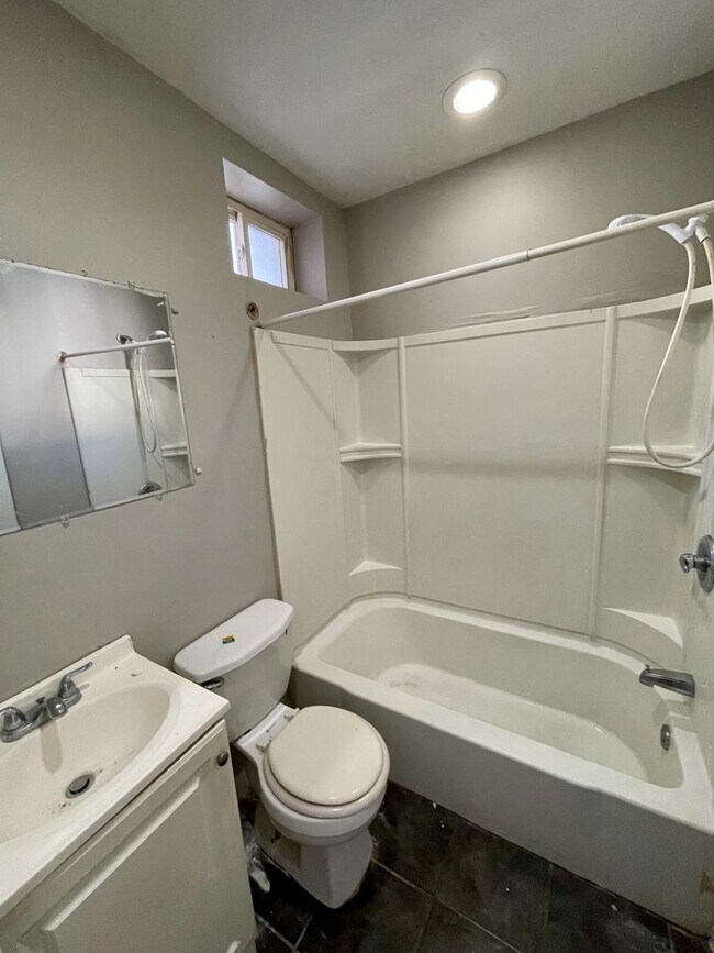 Foto del edificio - 2131 E Tioga St