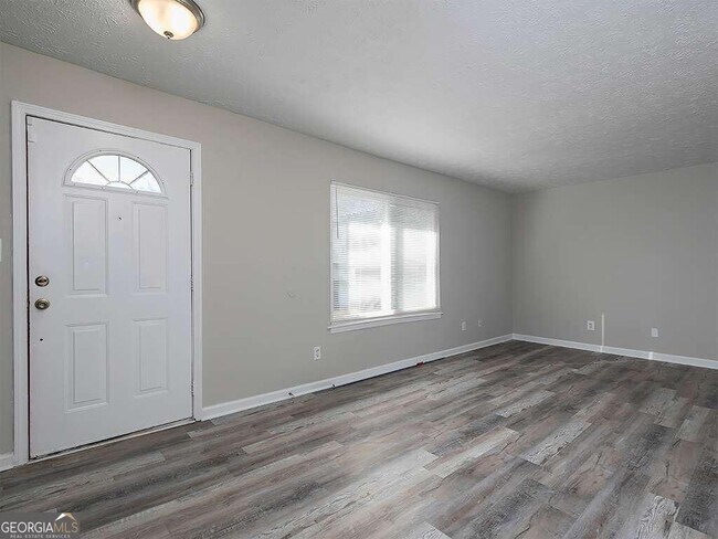 Foto del edificio - 3874 Mulkey Cir SW