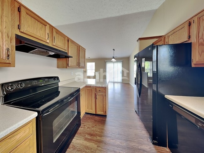 Foto del edificio - 7934 Cherrybark Dr