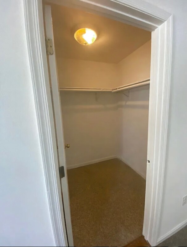 Building Photo - 811 Gorsuch Ave