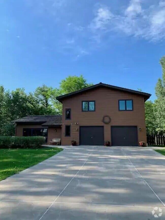 Falconer Estates Furnished Apartments for Rent Bismarck, ND 1