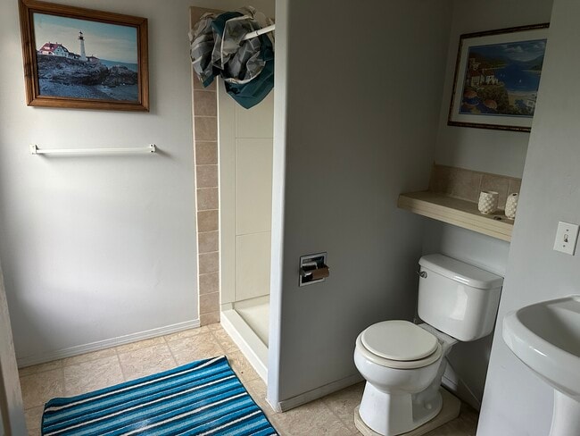 Building Photo - 1701 Brownsville Rd