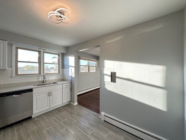 Foto del edificio - 4815 Crain St