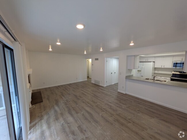 Building Photo - 4866 S Dudley St