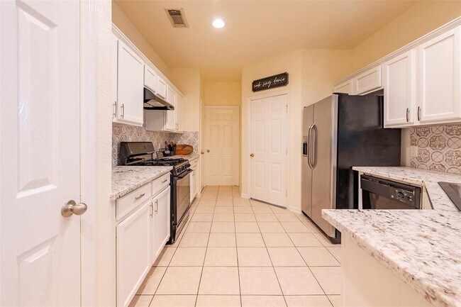 Building Photo - 7219 Crimson Sky Dr