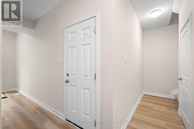 Building Photo - 615 Bee Pollen Wy