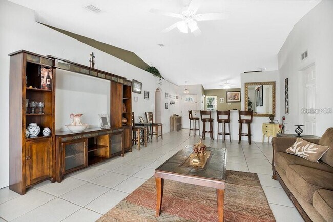 Foto del edificio - 50989 U S 27 Unit