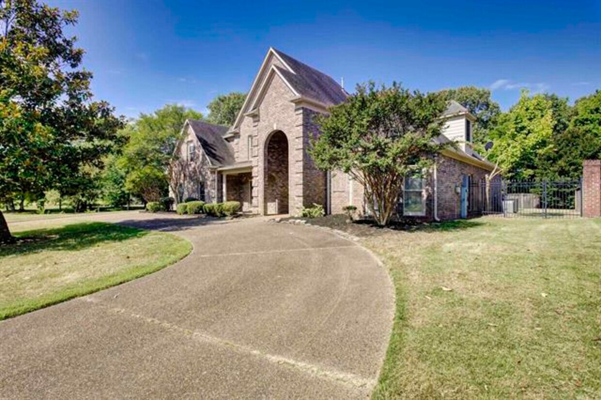 Foto principal - 1359 Winoka Rd
