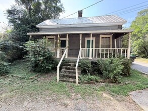Building Photo - 135 Cohen St