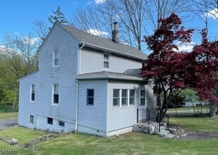 Building Photo - 1156 High Mountain Rd