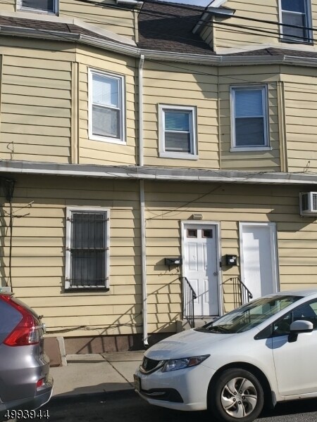 Foto del edificio - 111 Lakeview Ave