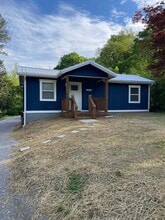 Building Photo - 607 N Chattanooga St