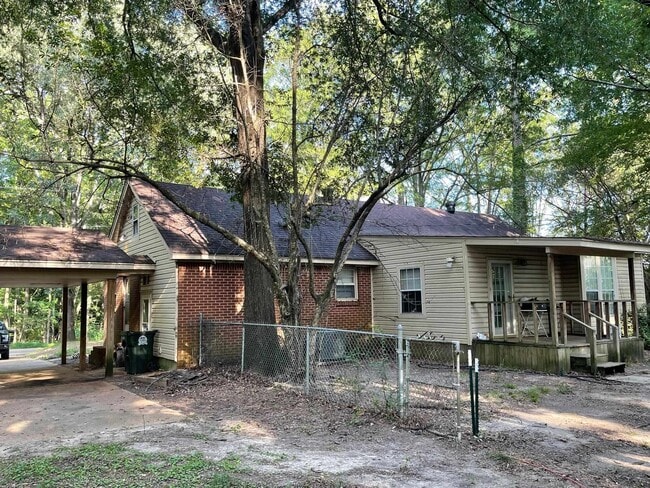 Building Photo - 539 Quinn Rd