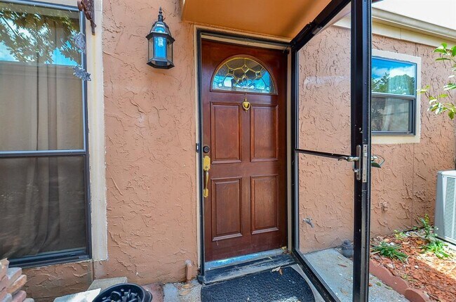 Building Photo - 2469 Briarwest Blvd