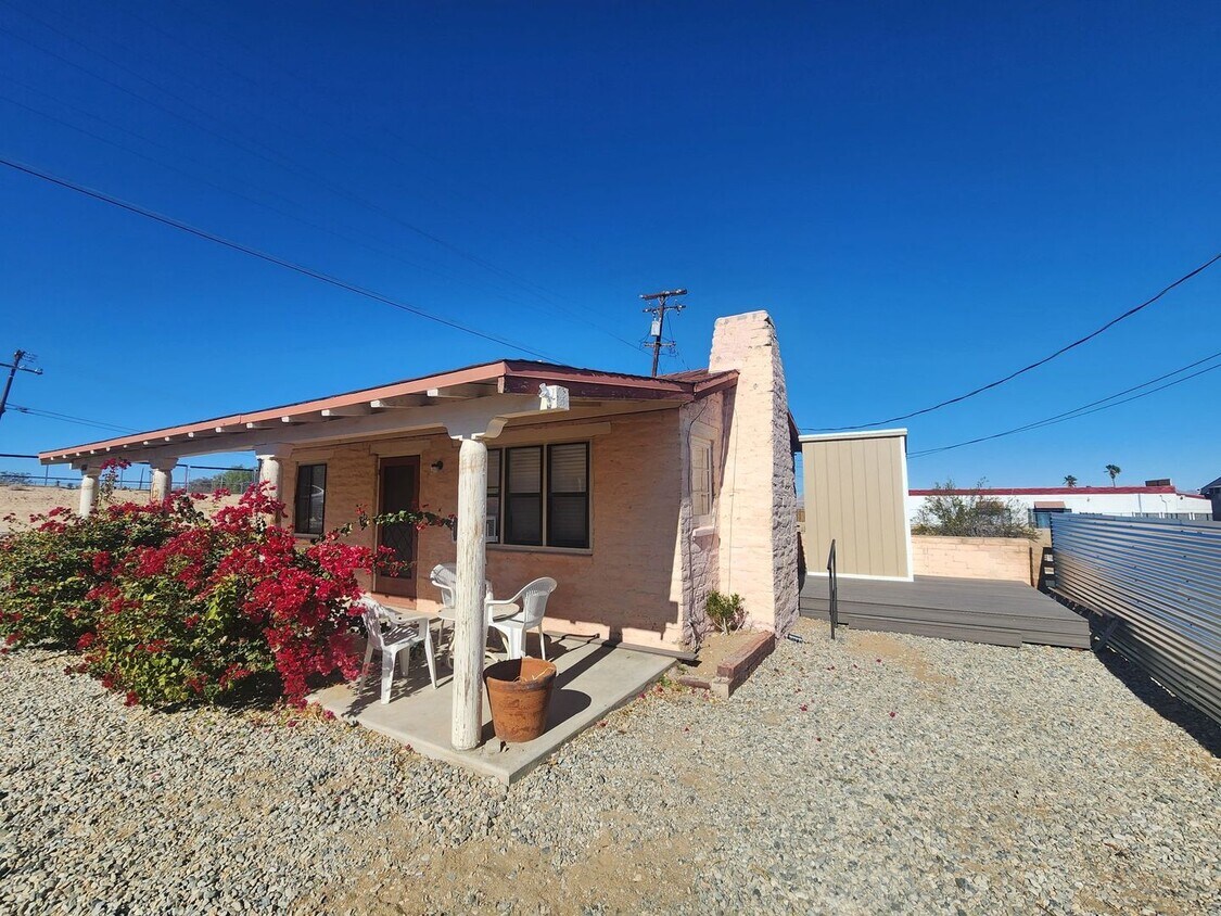 Foto principal - Charming One Bedroom Cottage COMING THIS A...