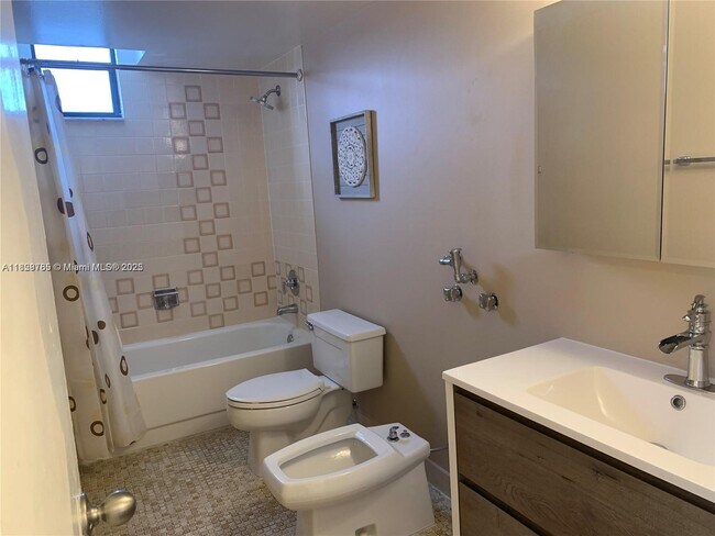 Foto del edificio - 2500 Parkview Dr