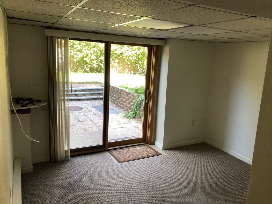 Foto principal - 157 S Meadow Rd