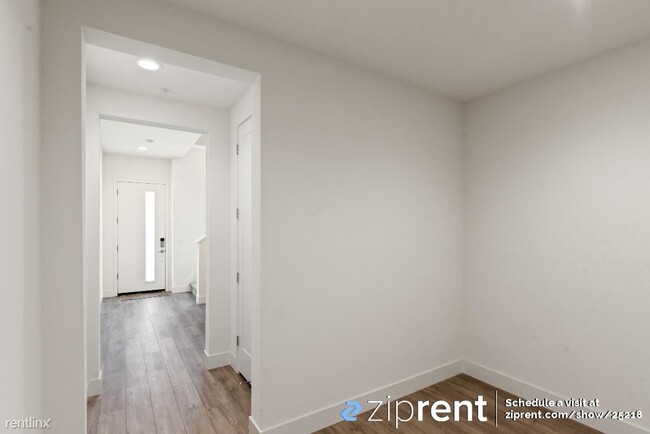 Foto del edificio - 3 br, 2.5 bath Townhome - 2053 Main St, Al...