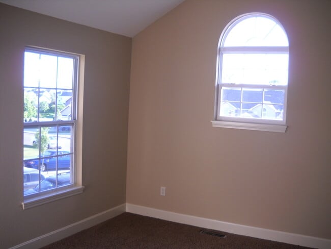 Building Photo - 13766 Post Oak Ln