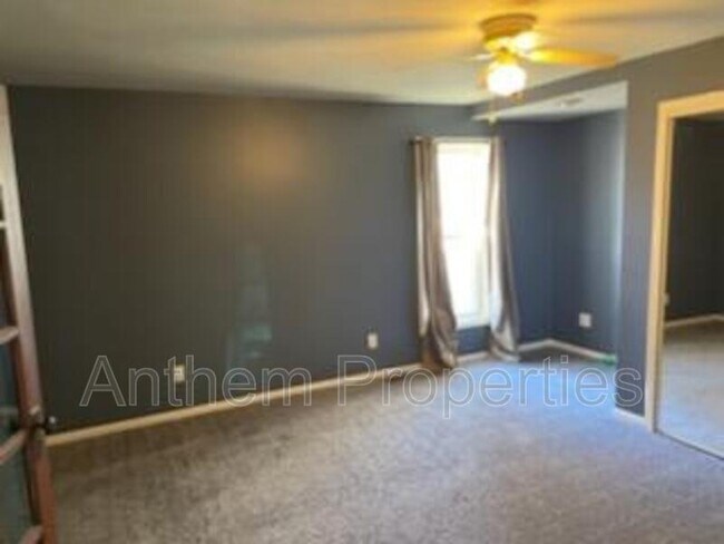 Building Photo - 1216 Menor St