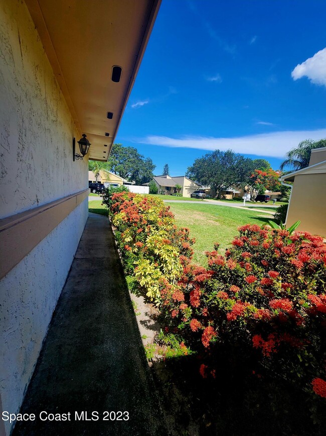 Foto del edificio - 230 Applewood Cir