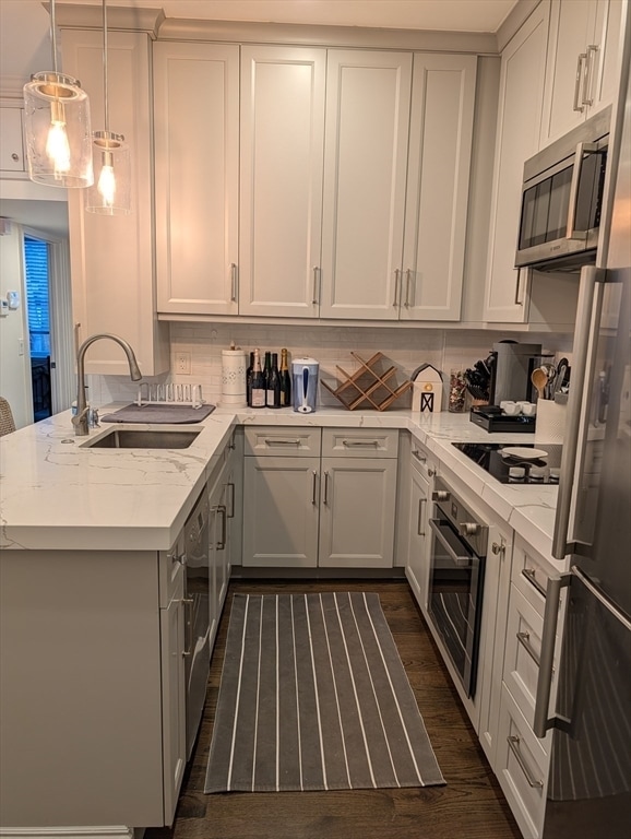 Building Photo - 2A Wellington St