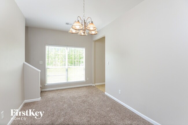 Building Photo - 346 Forest Lakes Dr