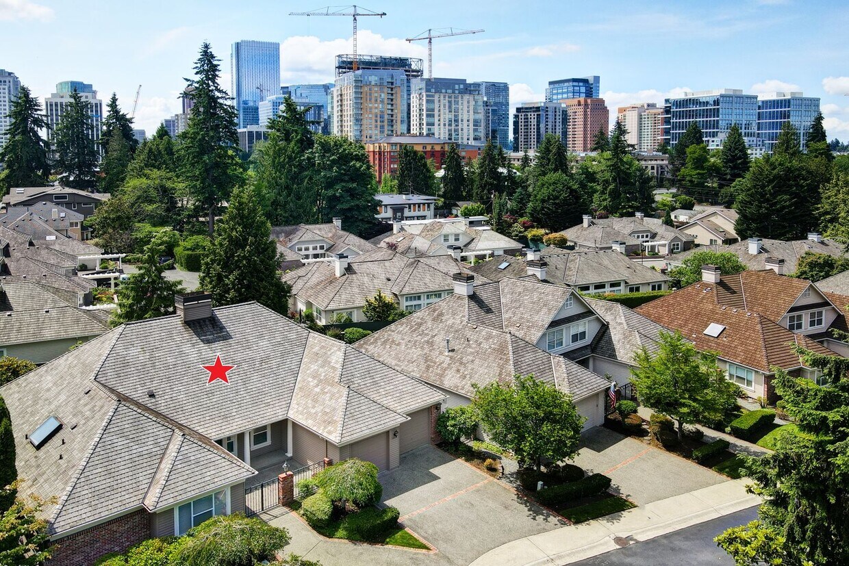 Foto principal - 3bd/2.5ba Bellevue Home