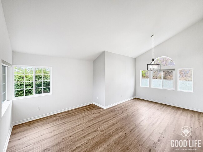 Foto del edificio - Stunning Rancho Penasquitos Home!