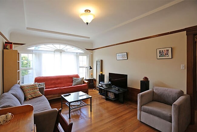 Foto del edificio - 1120 Shrader St