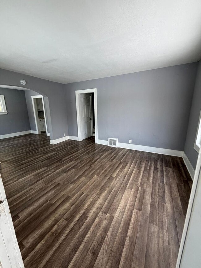 Foto del edificio - 3 bedroom Home Lower credit scores accepted with proof of income!!