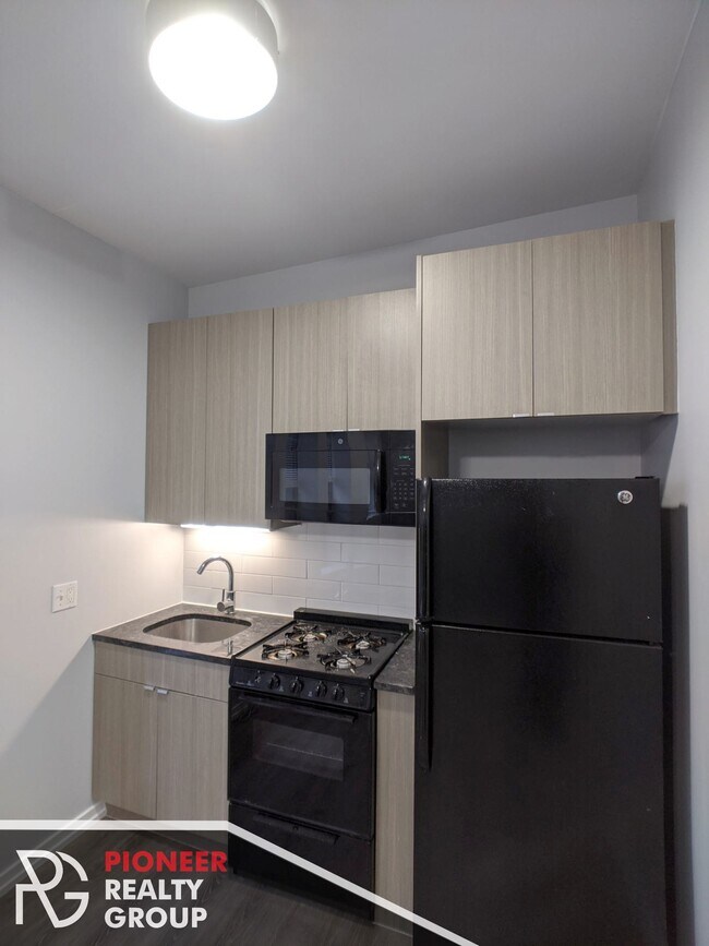 Foto del edificio - 4874 N Magnolia Ave