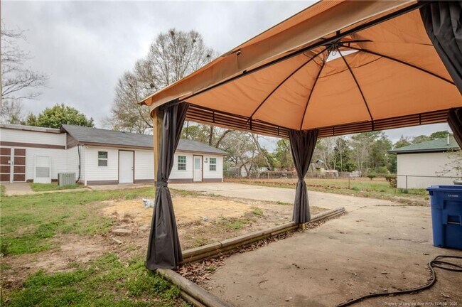 Foto del edificio - 1828 Stockton Dr