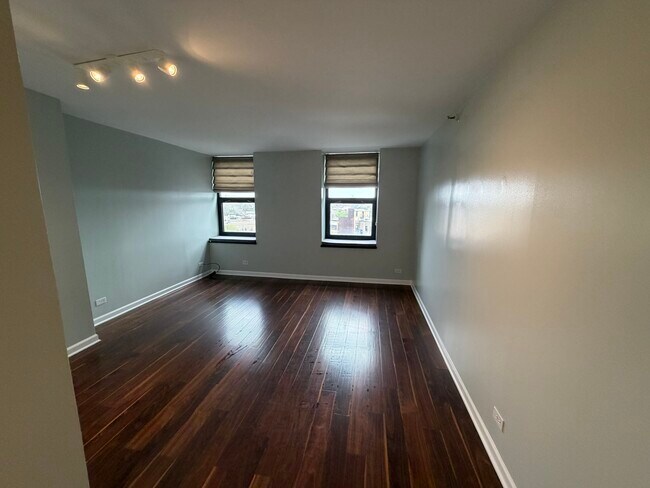 Foto del edificio - 3660 N Lake Shore Dr