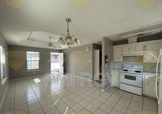 Foto del edificio - 2205 N Erica St