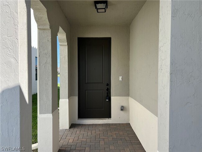Building Photo - 5657 Agostino Way