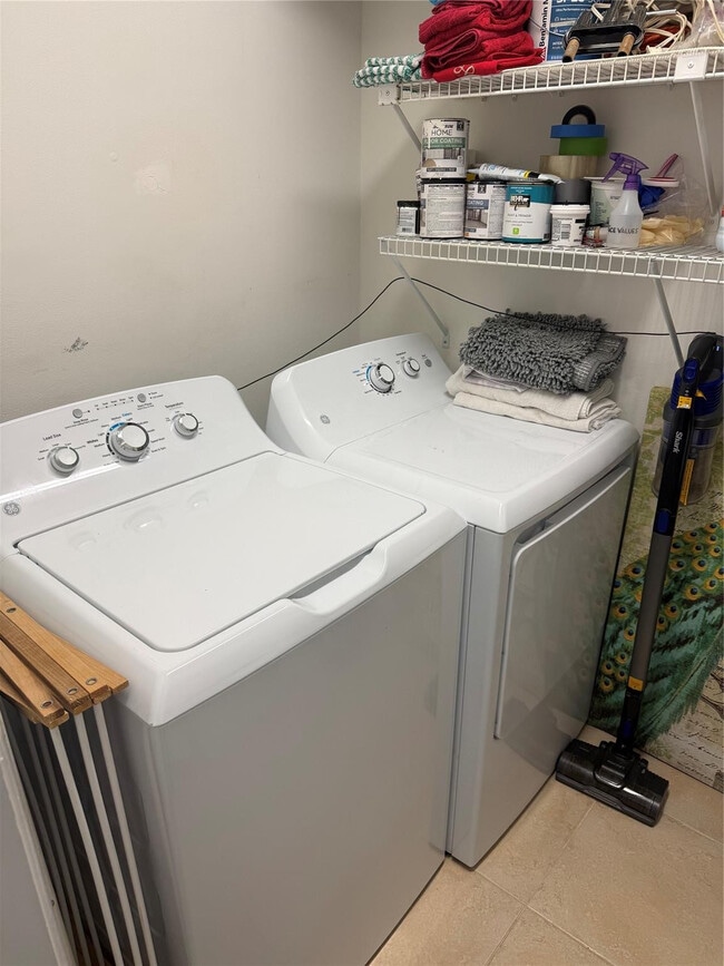 Foto del edificio - 15126 Ashland St