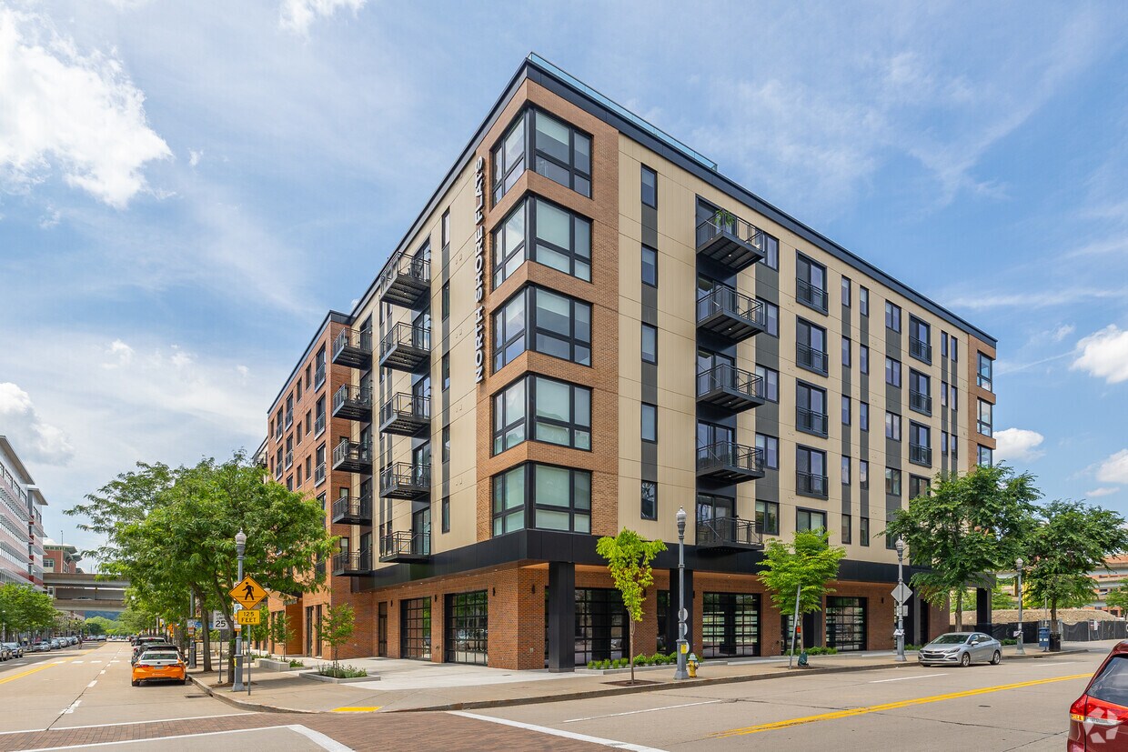 North Shore Flats Apartments in Pittsburgh, PA