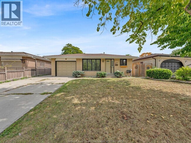 Photo du bâtiment - 2894 Sherway Dr