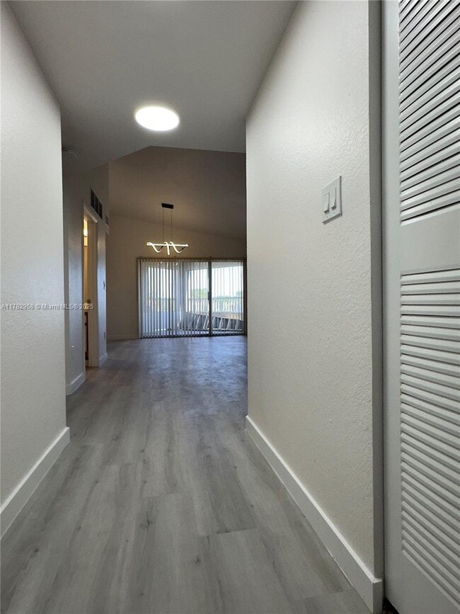 Building Photo - 2880 N Oakland Forest Dr