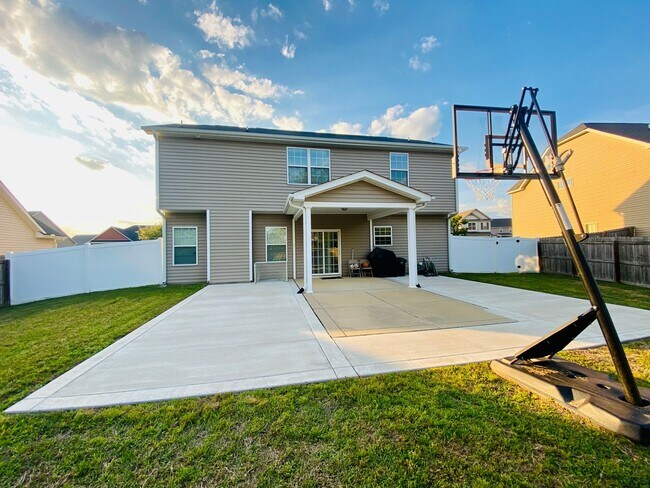 Building Photo - James Creek At Treyburn Home For Rent with...