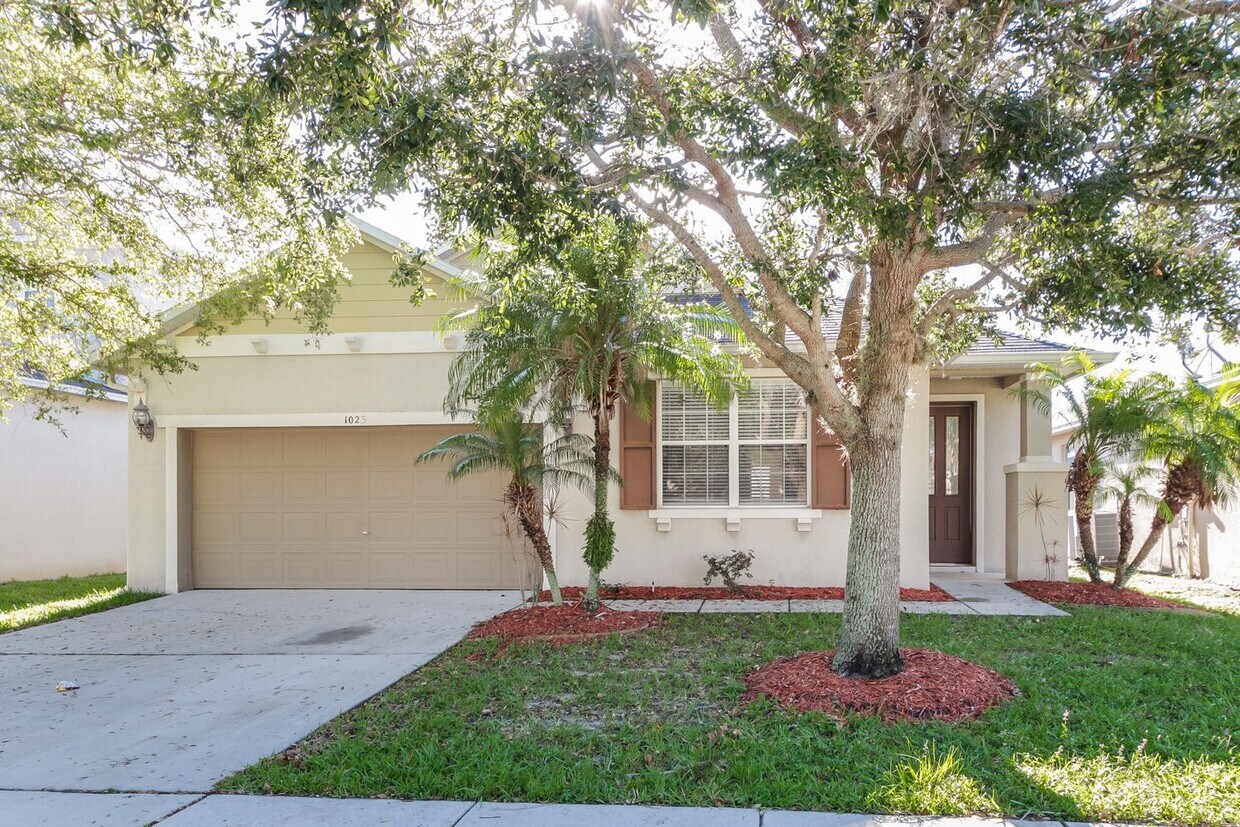 1022 Belvoir Dr, Kissimmee, FL 34744 House Rental in Kissimmee, FL