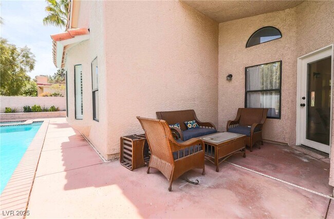 Building Photo - 2724 Eagle Springs Ct