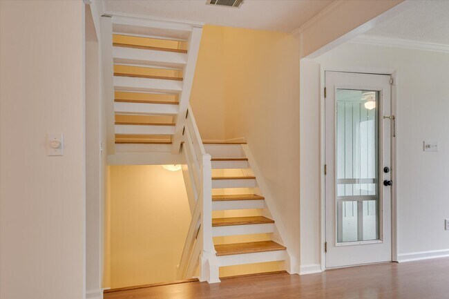 Foto del edificio - 106 Riverbend Dr