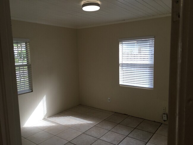 Foto del edificio - North Hyde Park - UT Area